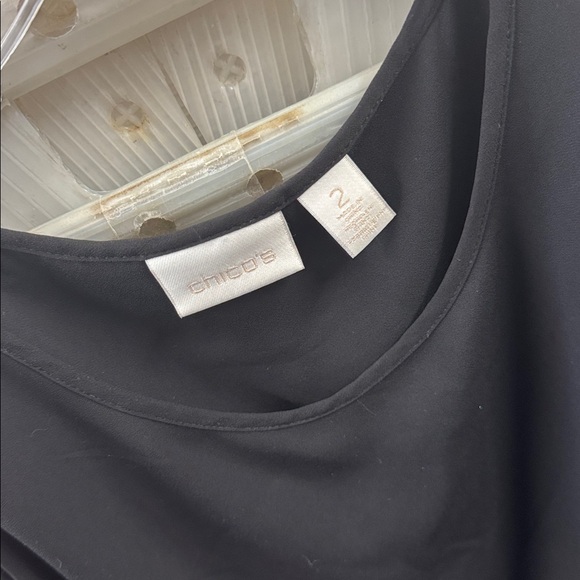 Chico’s tank size 2 // 121219 - Picture 2 of 2